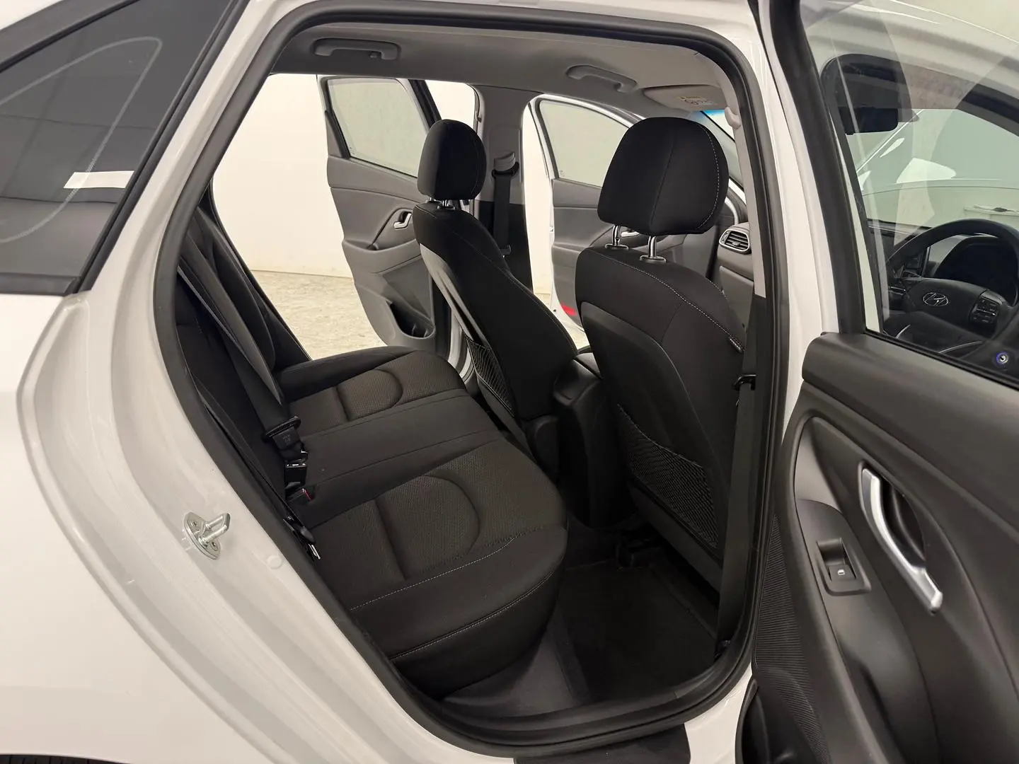 2018 Hyundai i30 Gallery Image 17