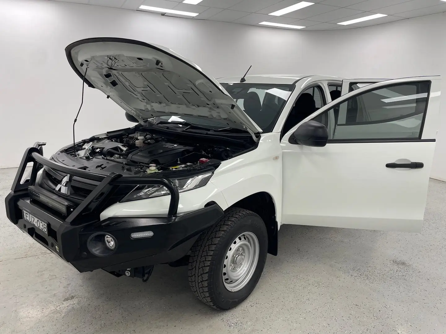 2022 Mitsubishi Triton Gallery Image 14