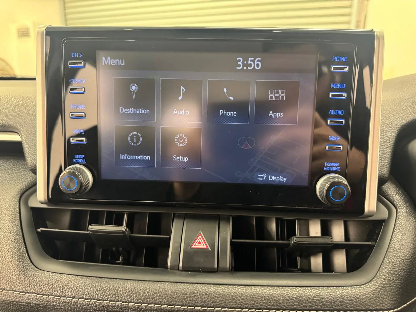 2019 Toyota RAV4 Gallery Image 21