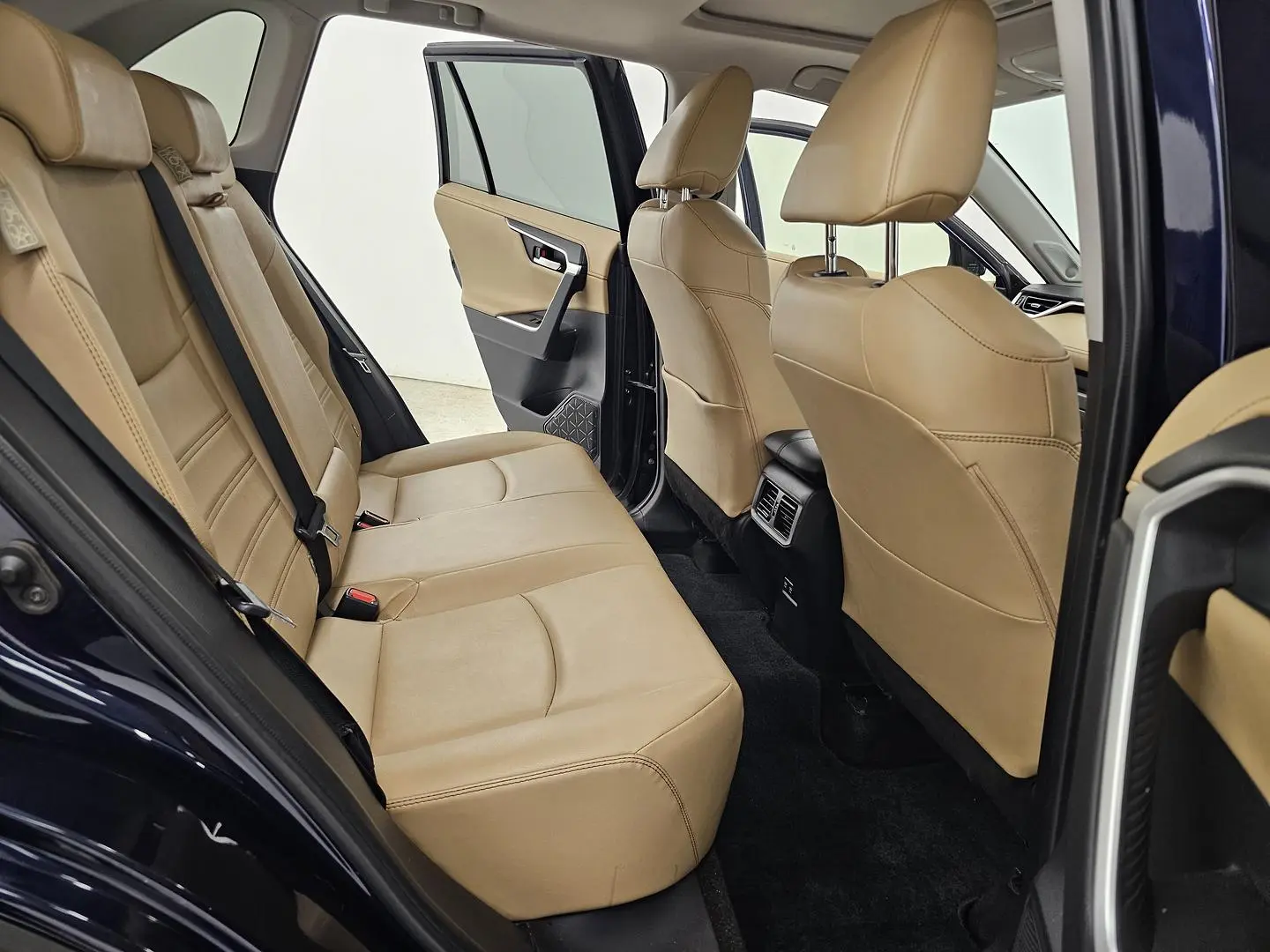 2021 Toyota RAV4 Gallery Image 22