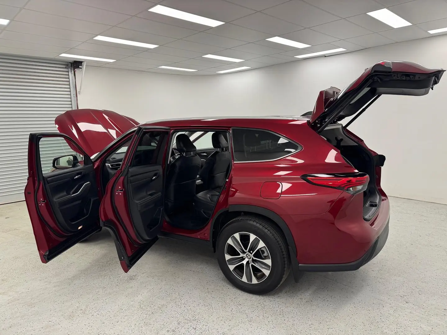 2023 Toyota Kluger Gallery Image 11