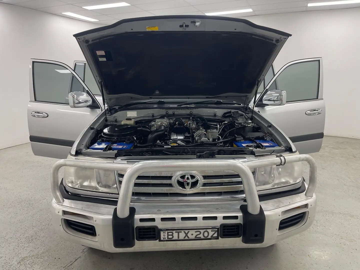 2006 Toyota Landcruiser Gallery Image 15