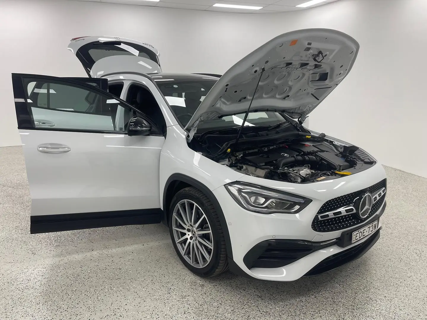 2020 Mercedes-Benz GLA-Class Gallery Image 8