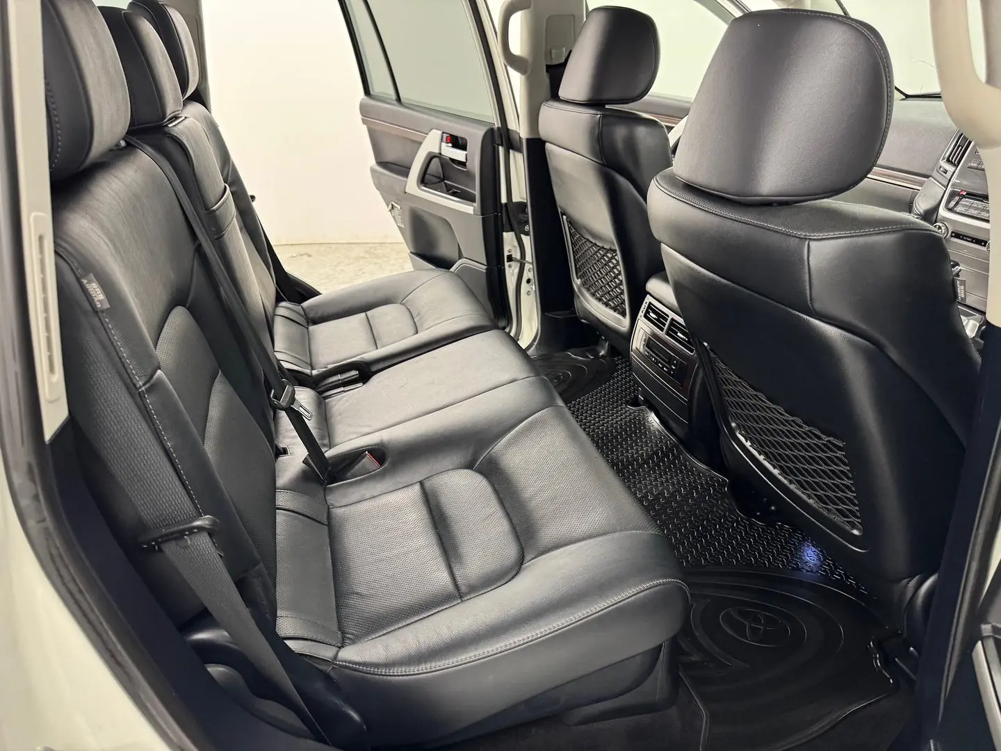 2020 Toyota Landcruiser Gallery Image 16