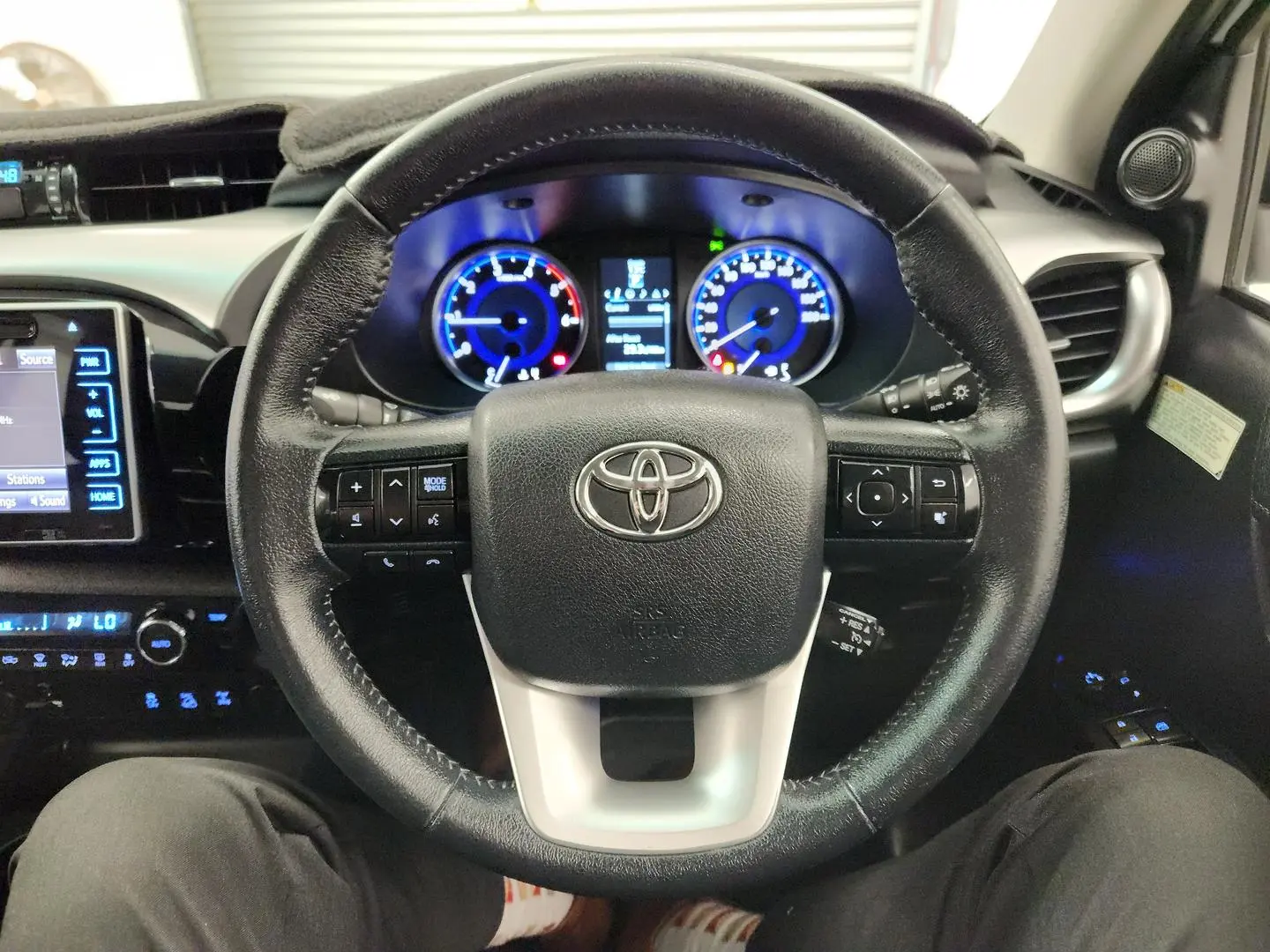 2017 Toyota Hilux Gallery Image 26