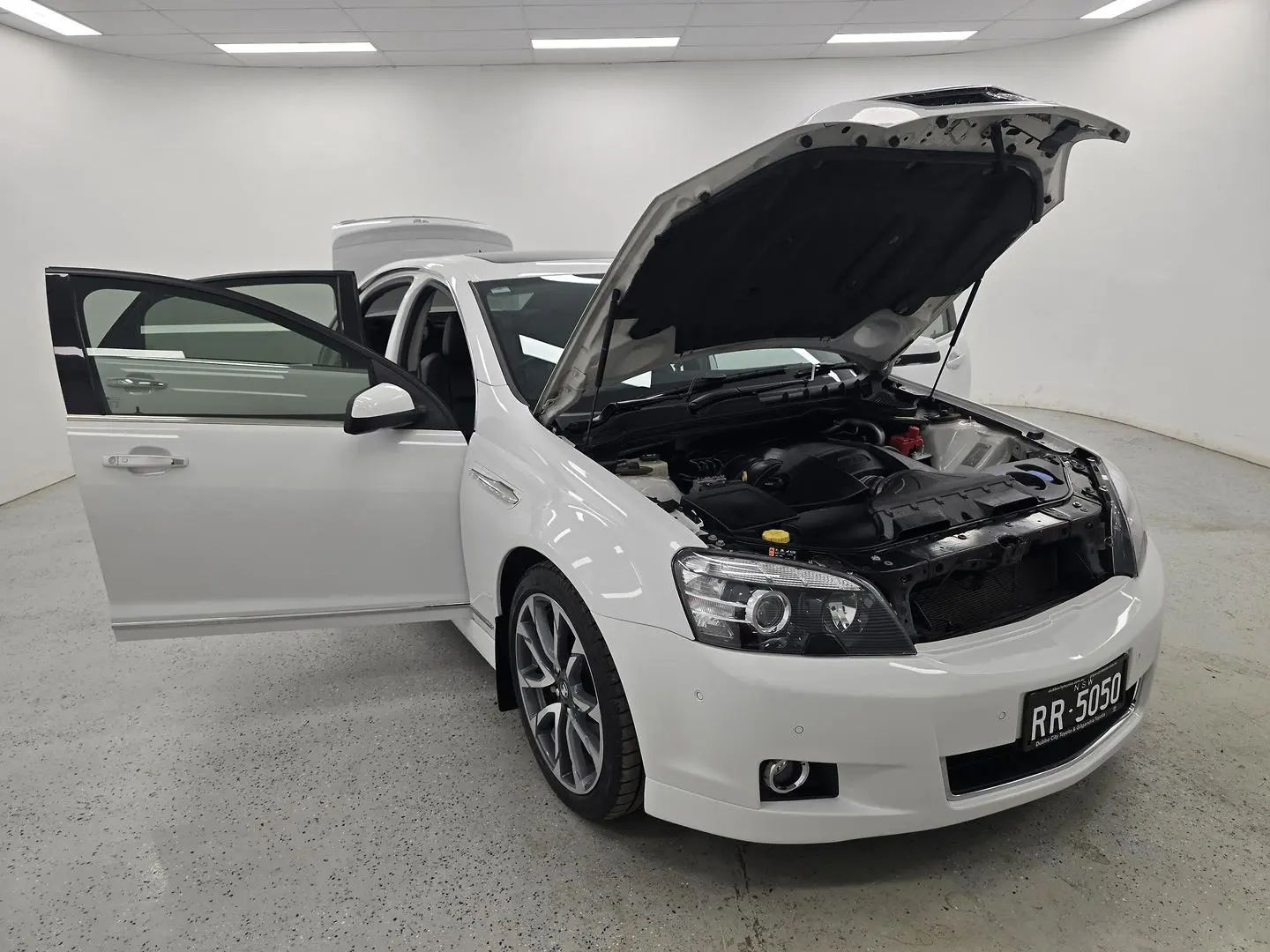 2016 Holden Caprice Gallery Image 8