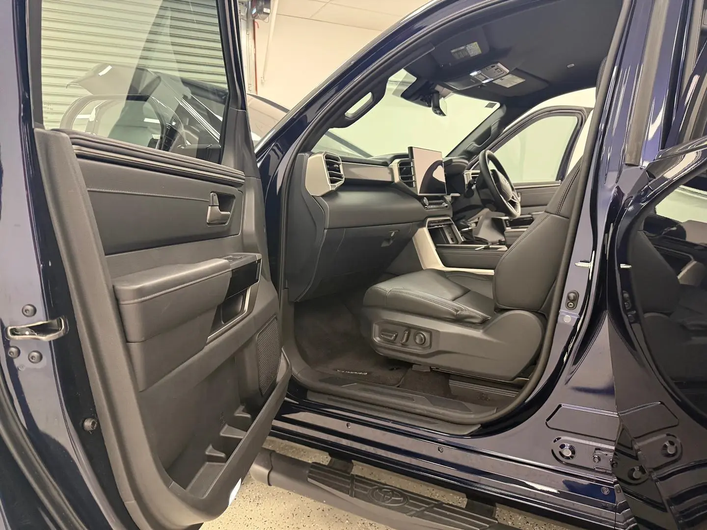 2025 Toyota Tundra Gallery Image 9