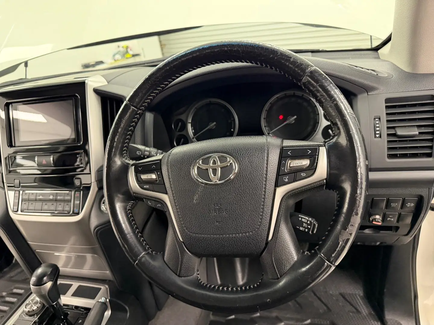 2020 Toyota Landcruiser Gallery Image 17