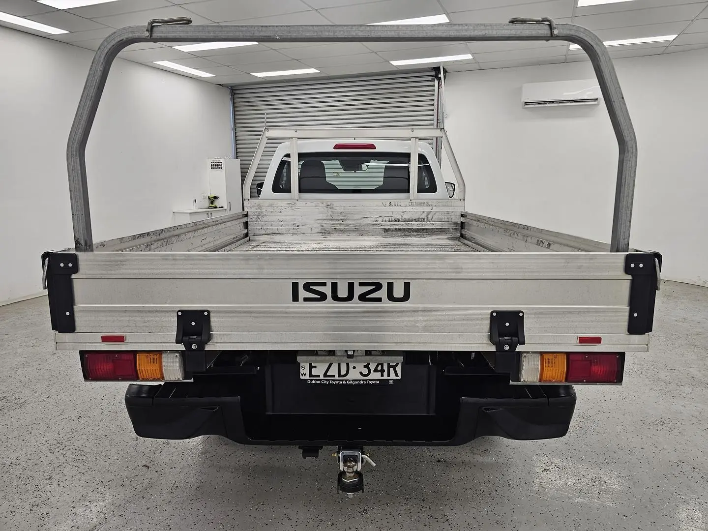 2023 Isuzu D-MAX Gallery Image 4
