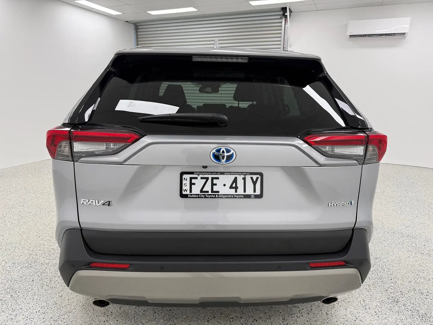 2023 Toyota RAV4 Gallery Image 4