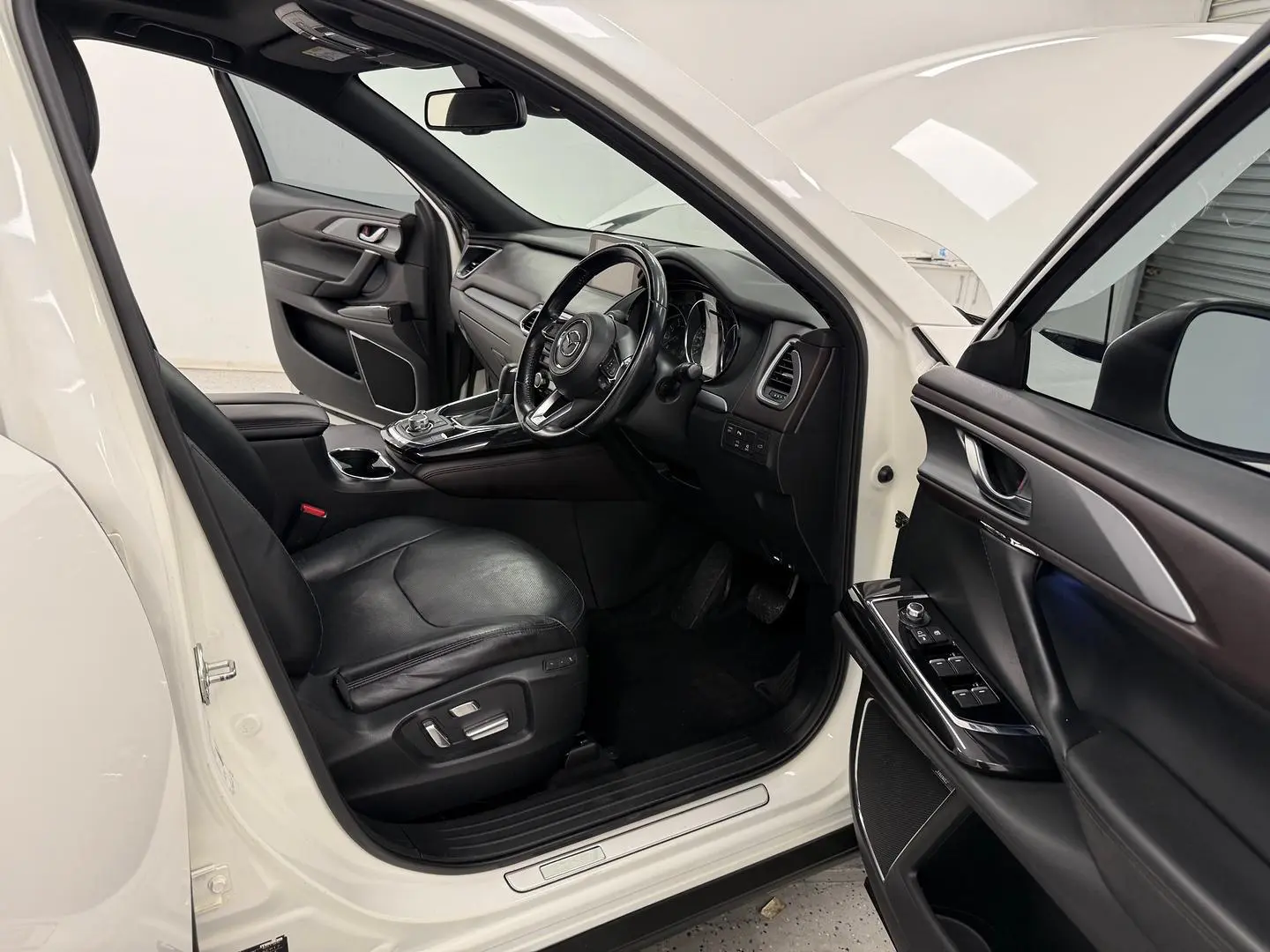 2017 Mazda CX-9 Gallery Image 19