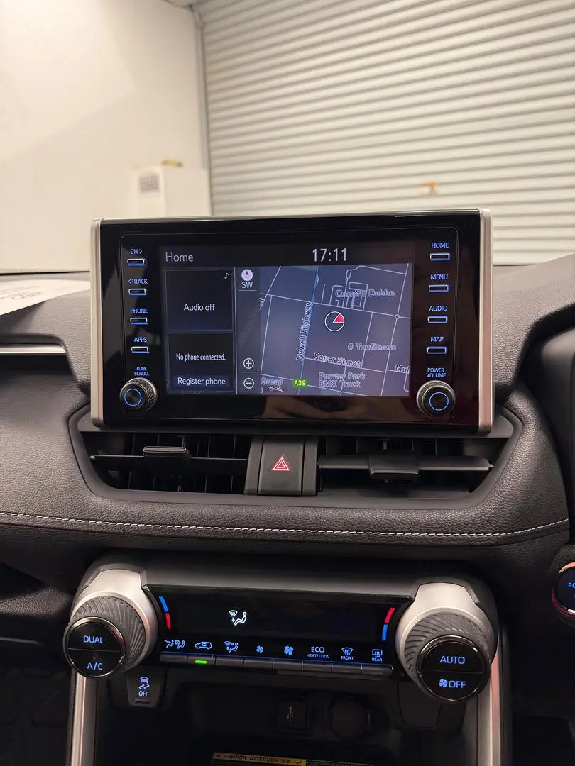 2020 Toyota RAV4 Gallery Image 23