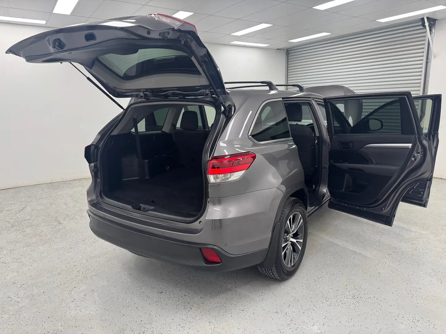 2019 Toyota Kluger Gallery Image 9