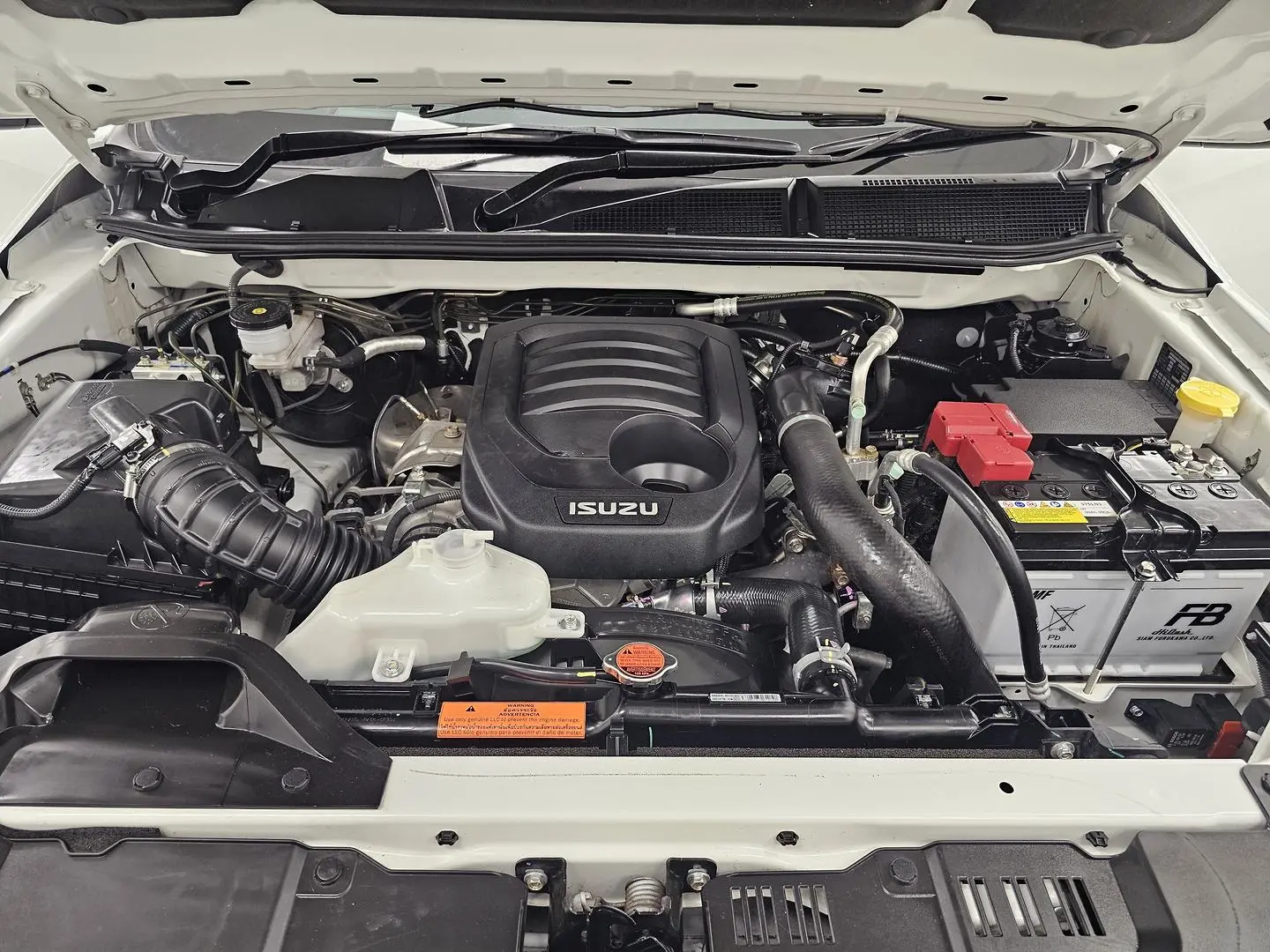 2023 Isuzu D-MAX Gallery Image 20