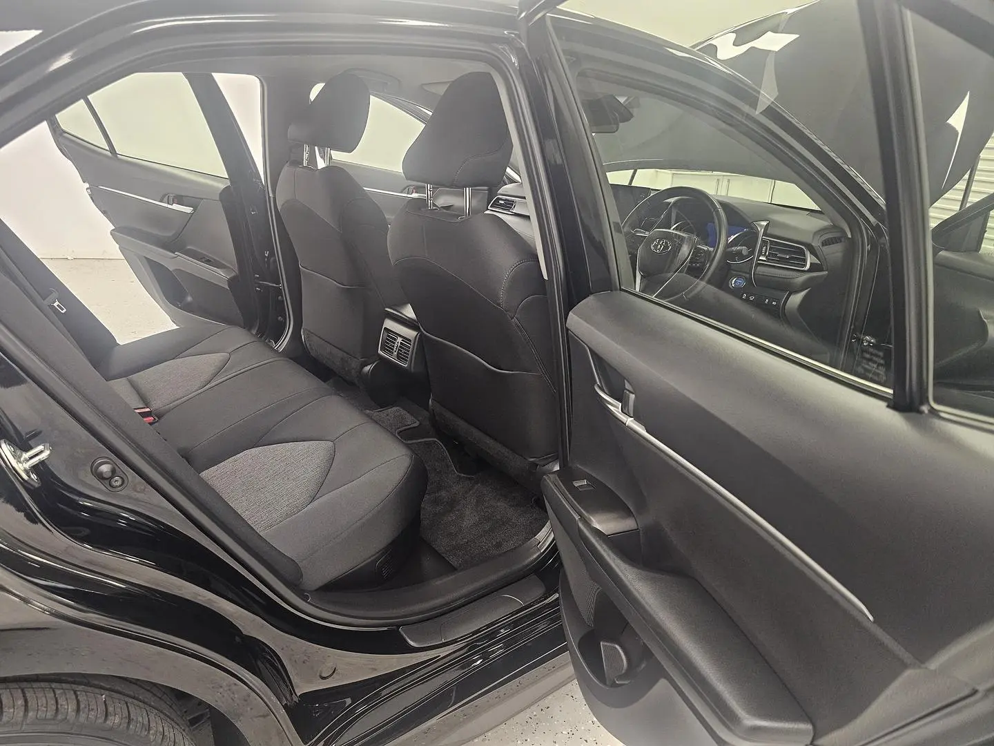 2022 Toyota Camry Gallery Image 21