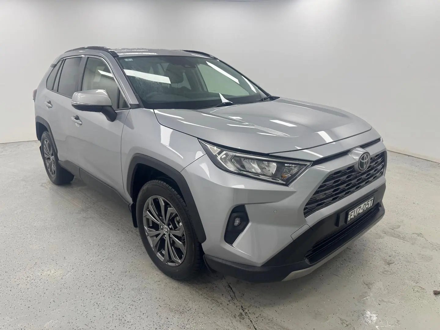 2022 Toyota RAV4 Gallery Image 1