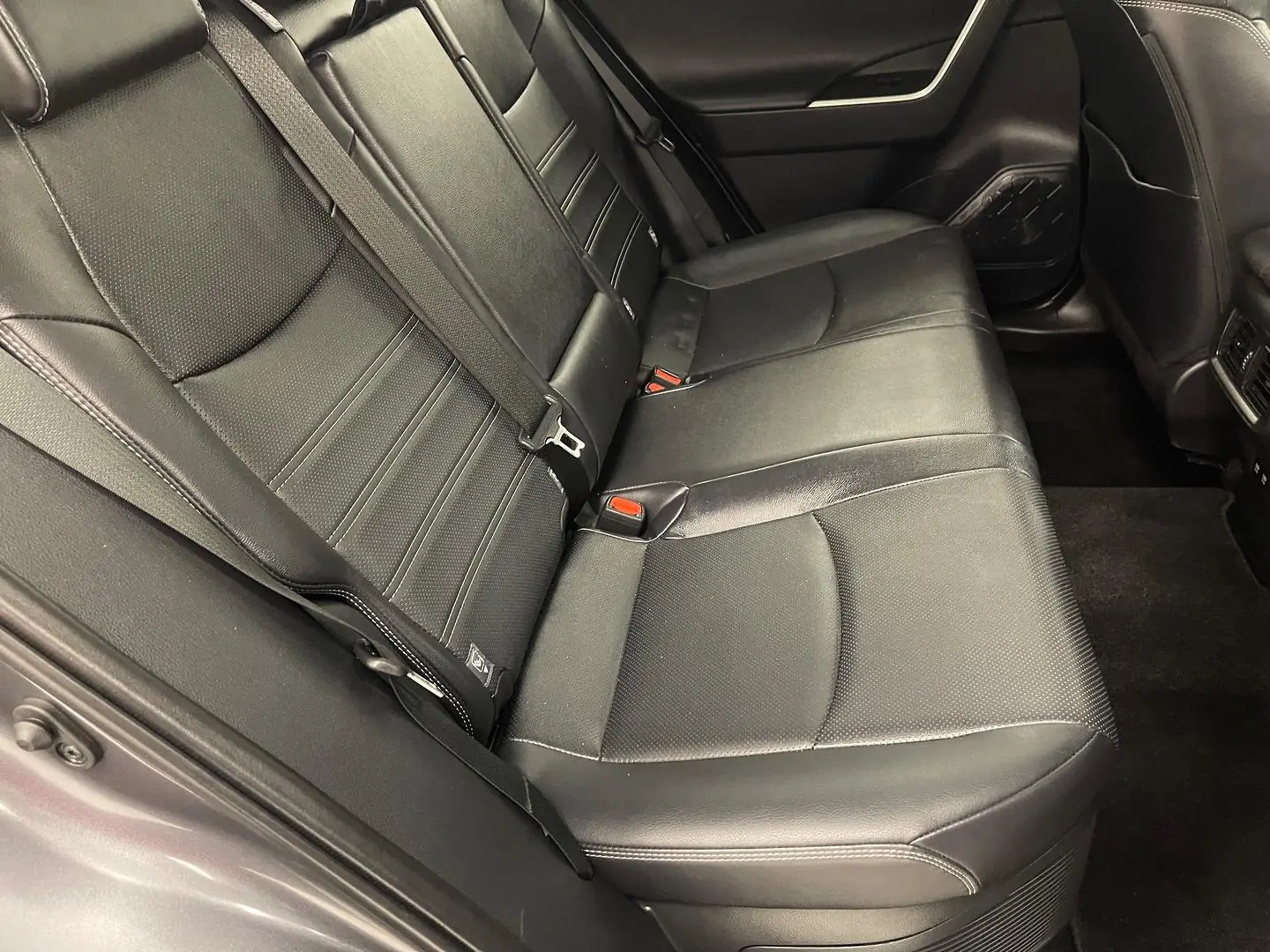 2022 Toyota RAV4 Gallery Image 19