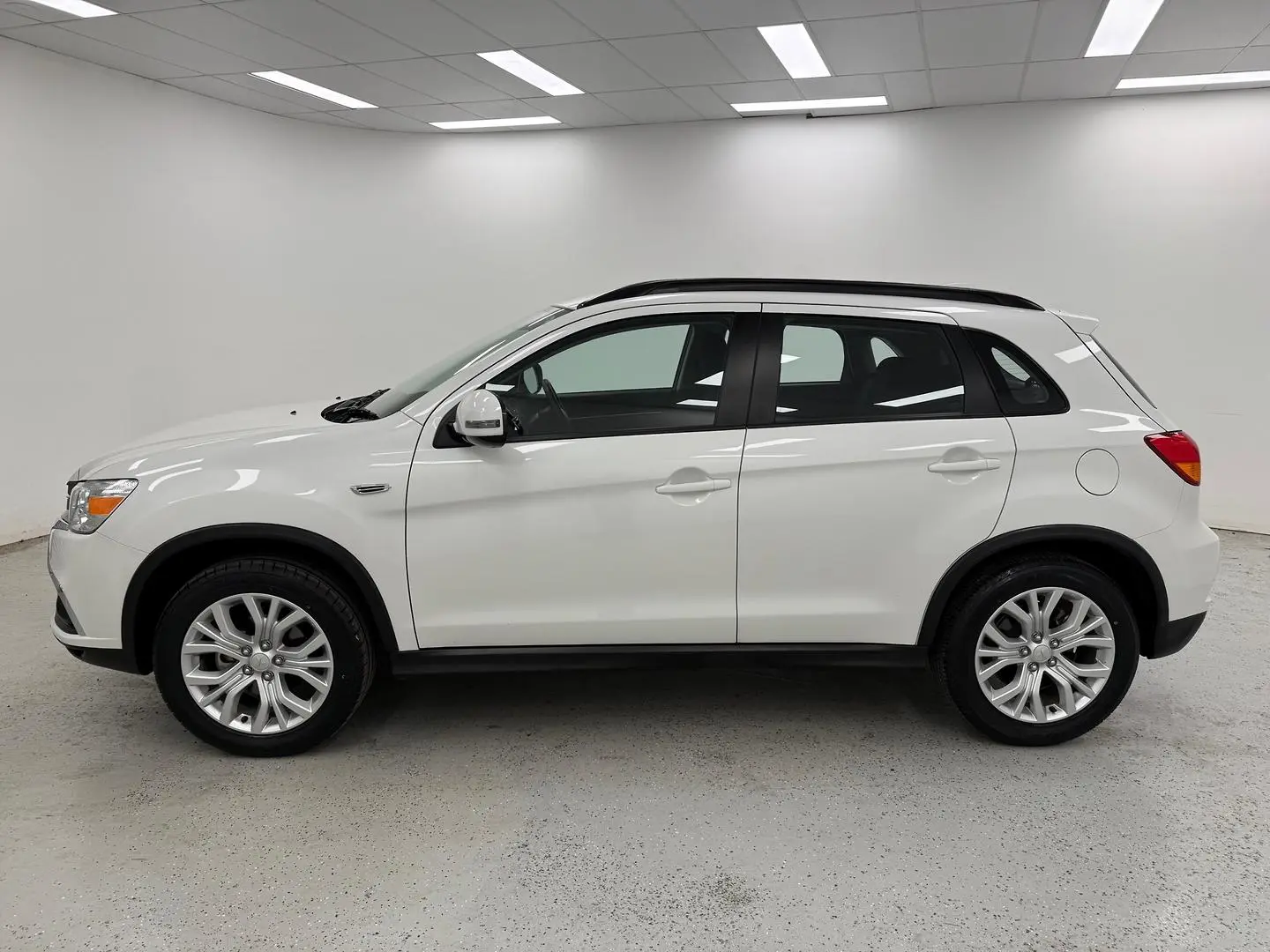 2019 Mitsubishi ASX Gallery Image 6