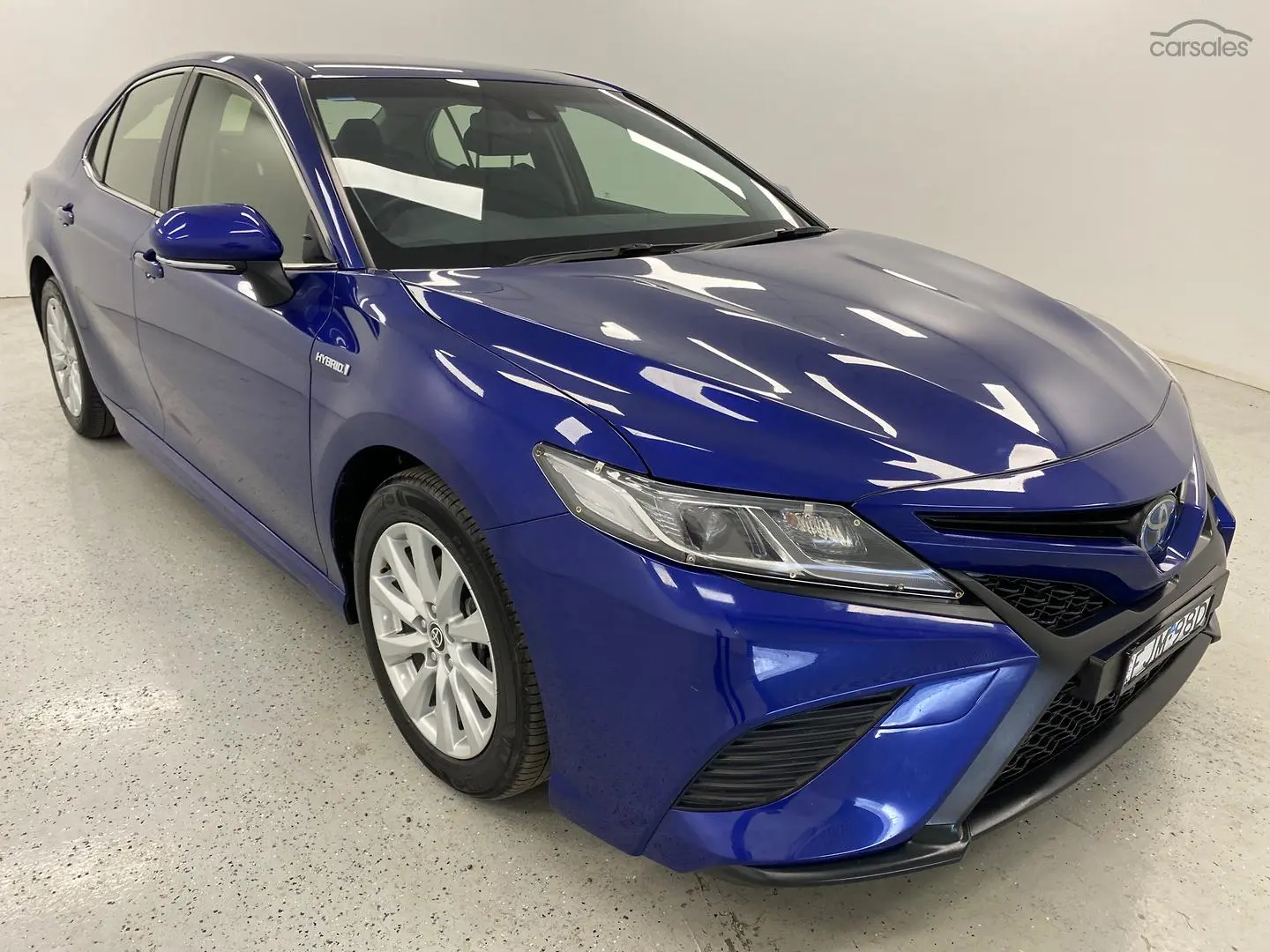 2020 Toyota Camry Image 1