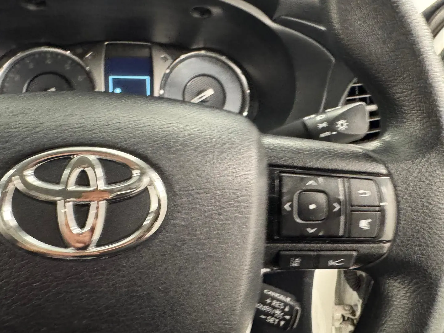 2020 Toyota Hilux Gallery Image 18