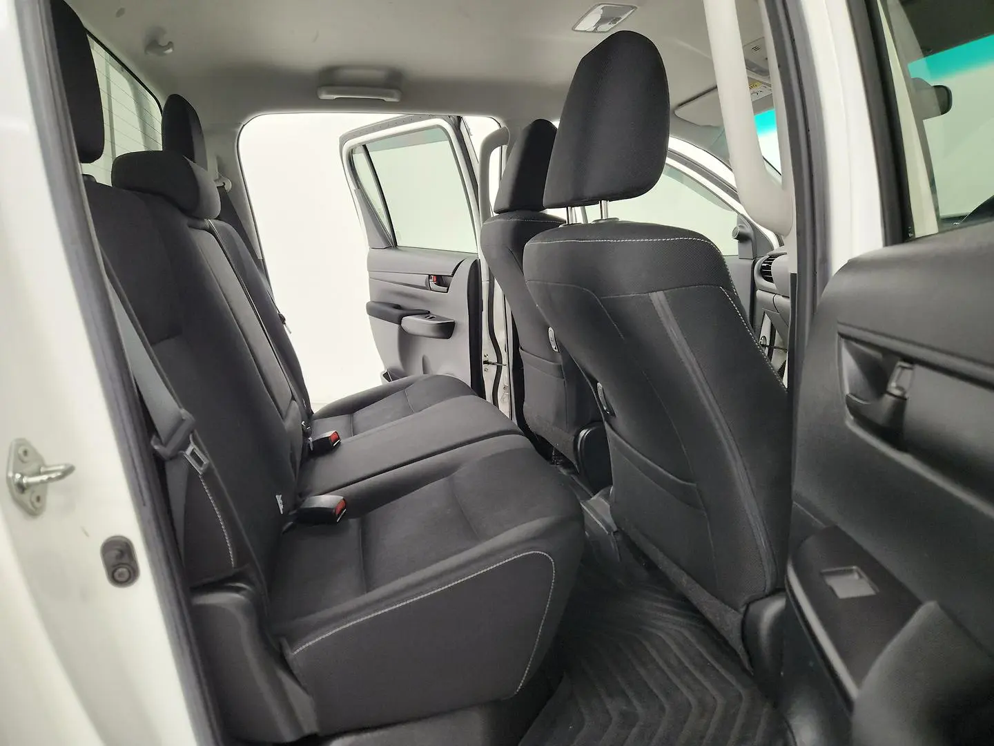 2021 Toyota Hilux Gallery Image 21