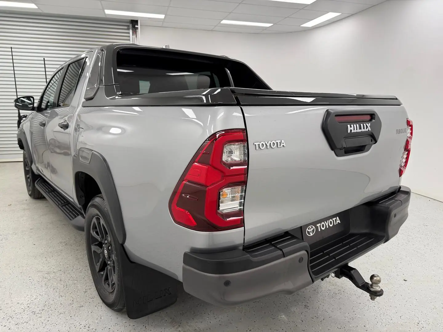 2022 Toyota Hilux Gallery Image 6