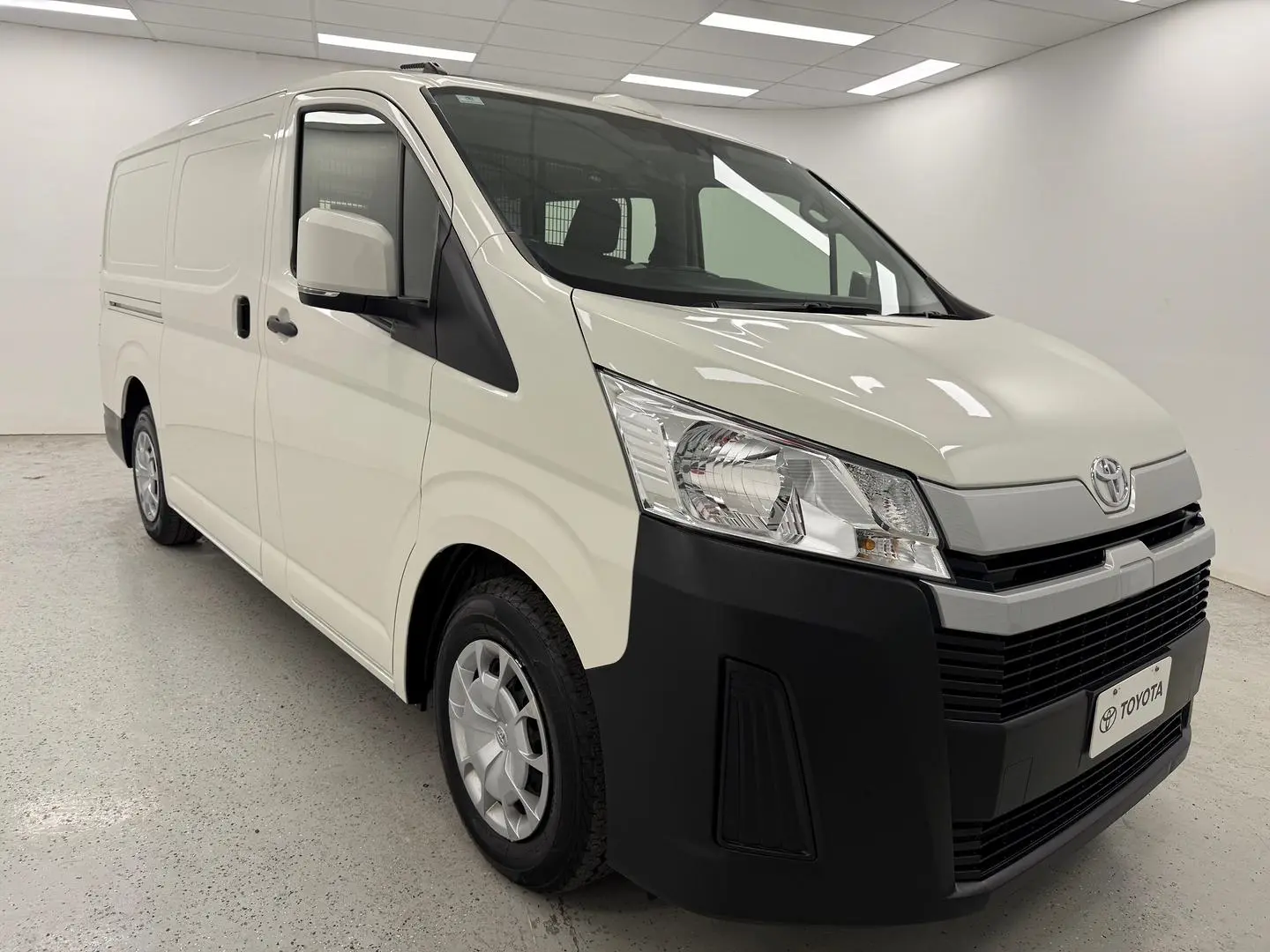 2022 Toyota Hiace Gallery Image 1