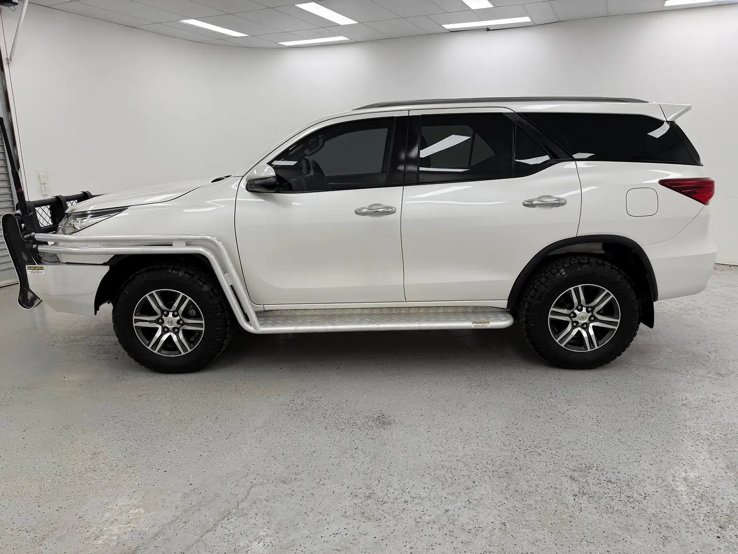 2019 Toyota Fortuner Gallery Image 6