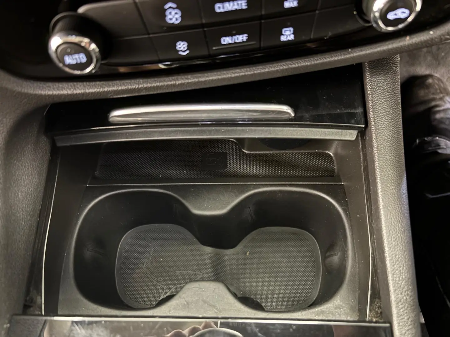 2018 Holden Commodore Gallery Image 34