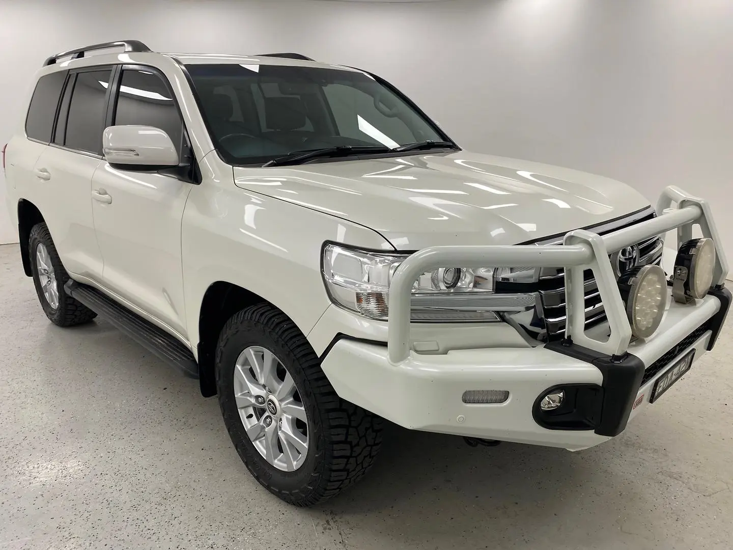 2019 Toyota Landcruiser Gallery Image 1