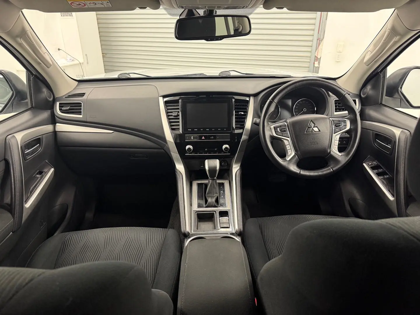 2023 Mitsubishi Pajero Sport Gallery Image 25