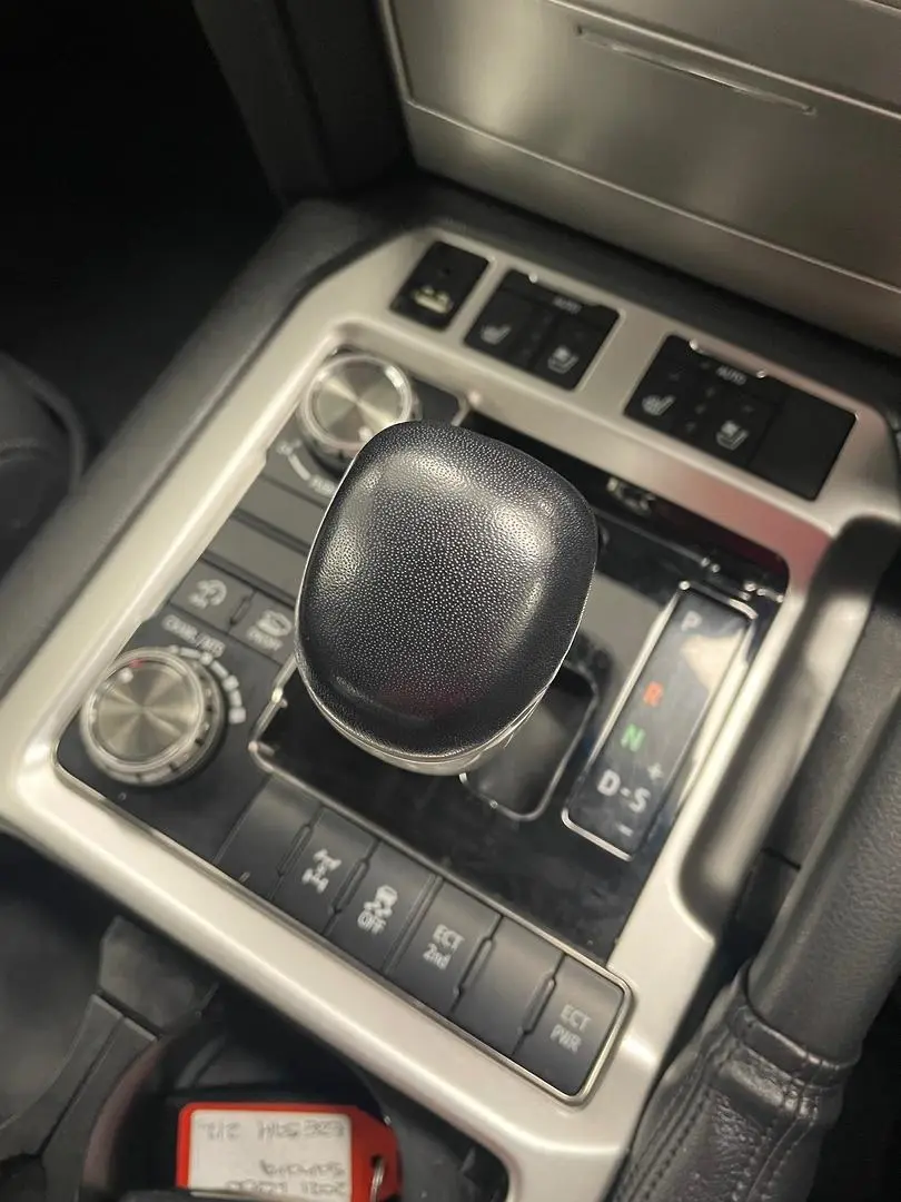 2021 Toyota Landcruiser Gallery Image 32