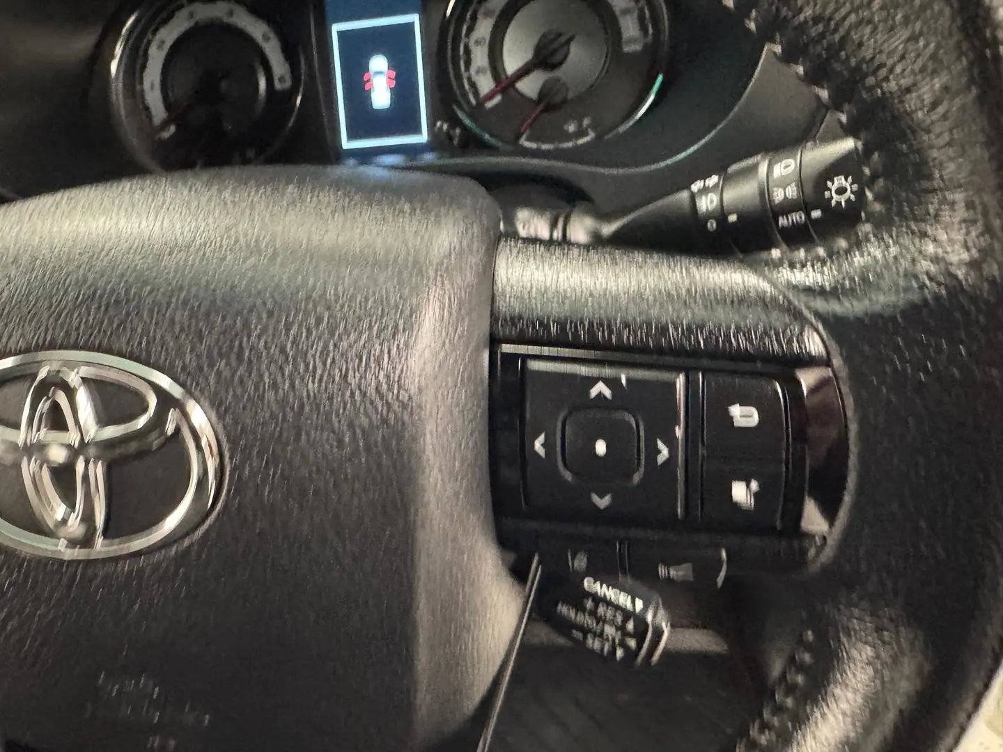 2019 Toyota Hilux Gallery Image 16