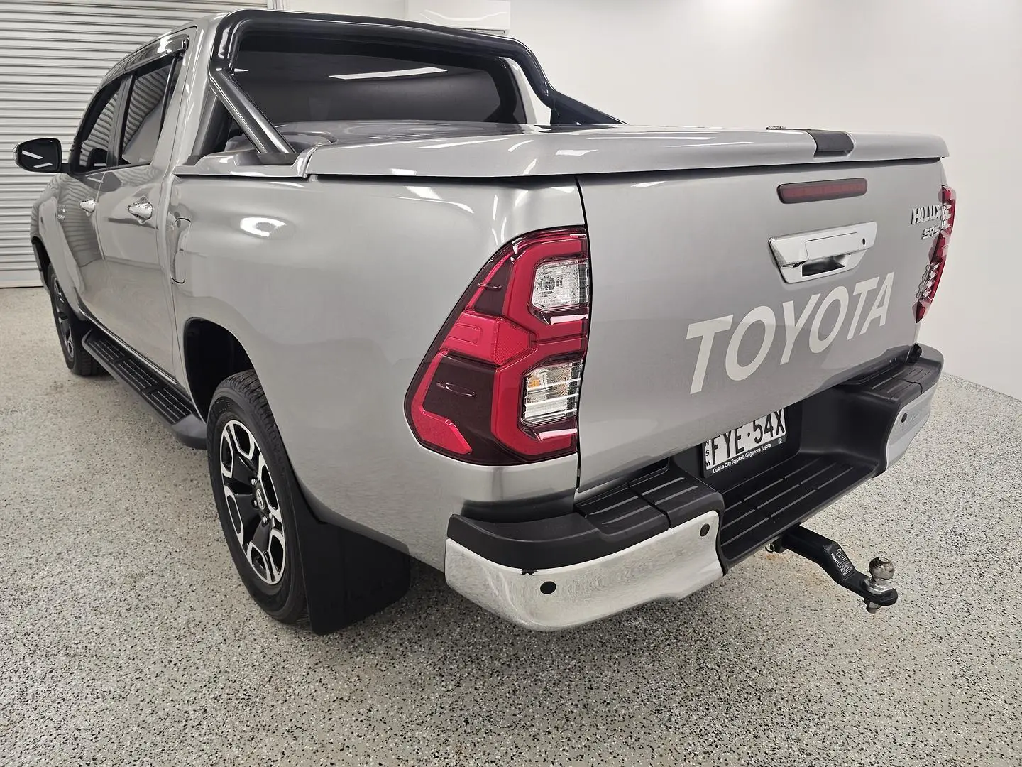 2021 Toyota Hilux Gallery Image 5