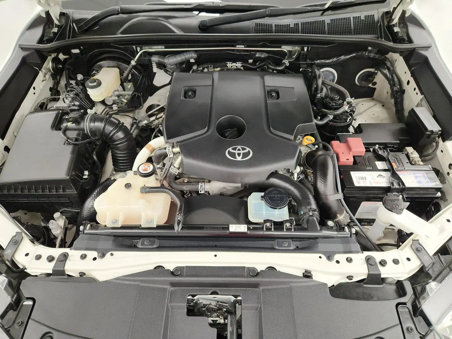 2021 Toyota Hilux Gallery Image 16