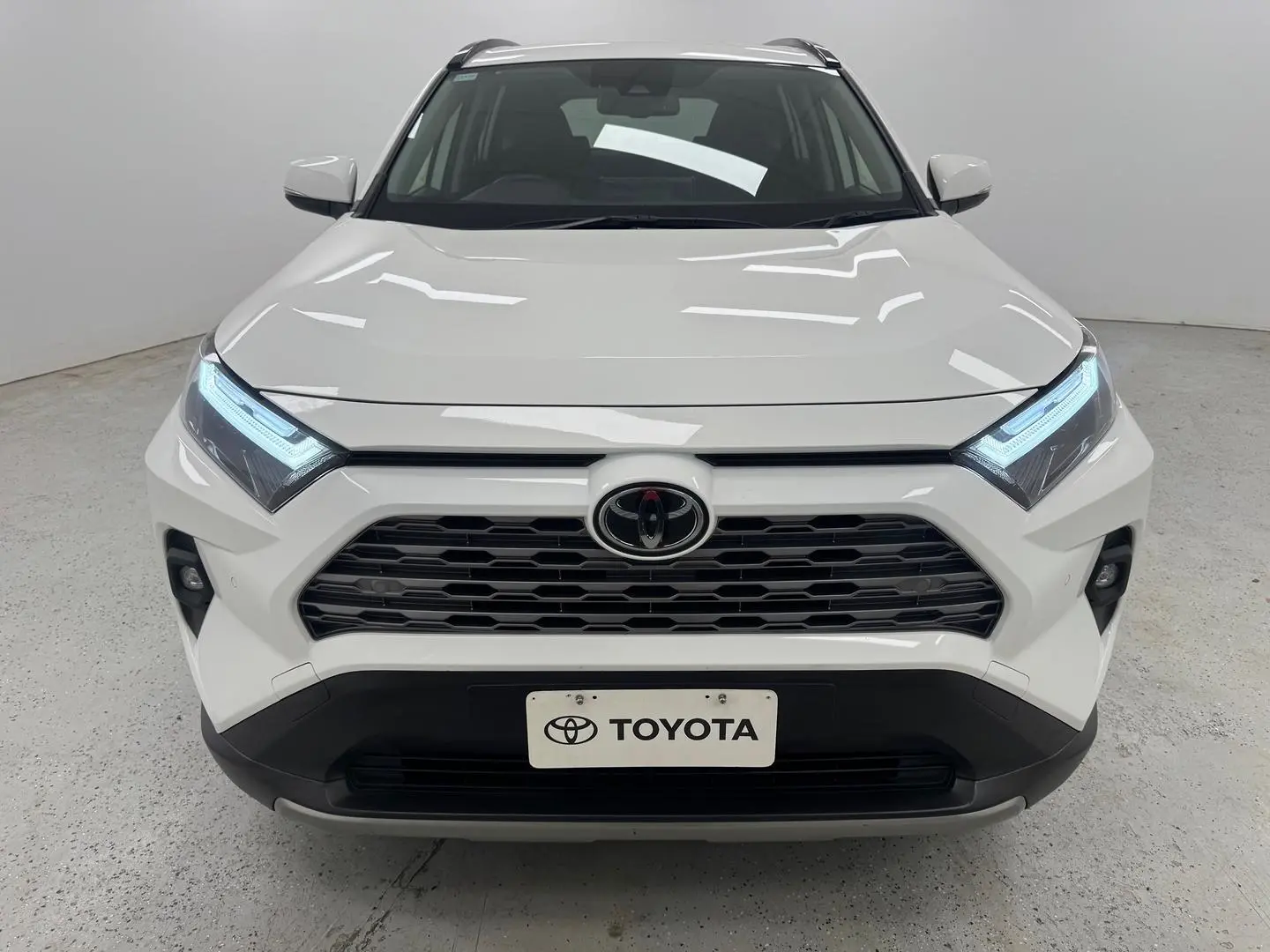 2024 Toyota RAV4 Gallery Image 34