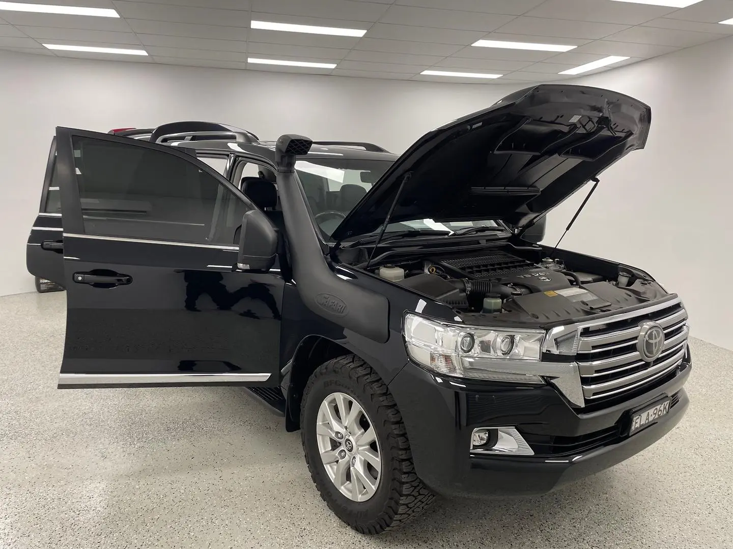 2020 Toyota Landcruiser Gallery Image 14