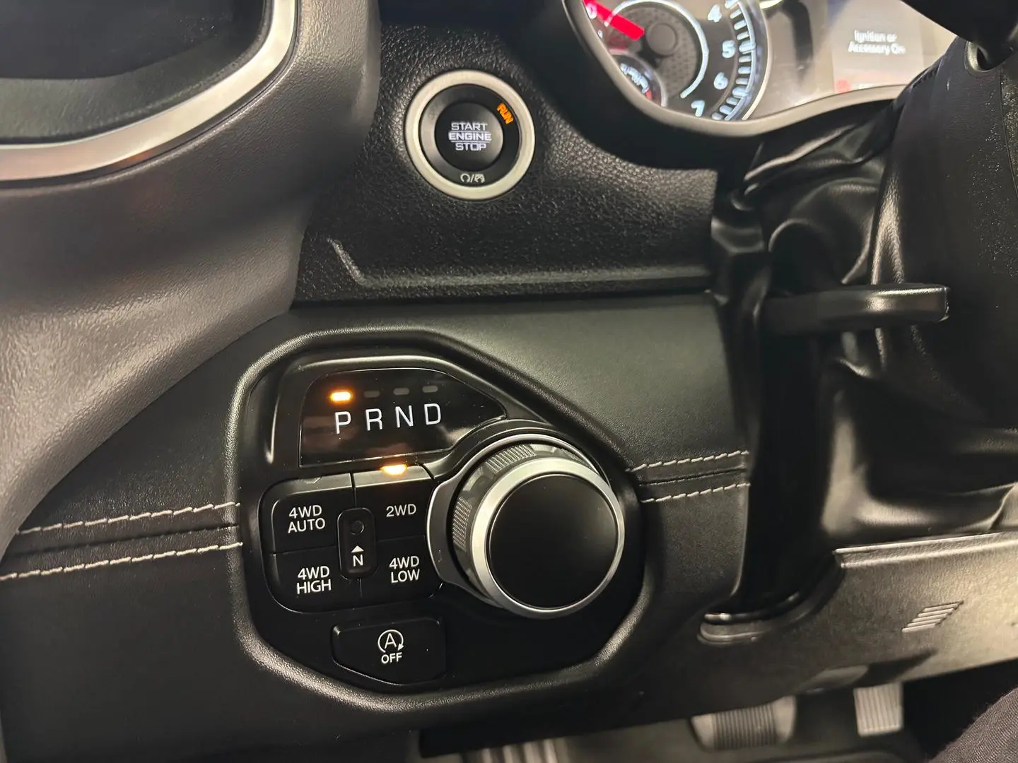2023 RAM 1500 Gallery Image 31