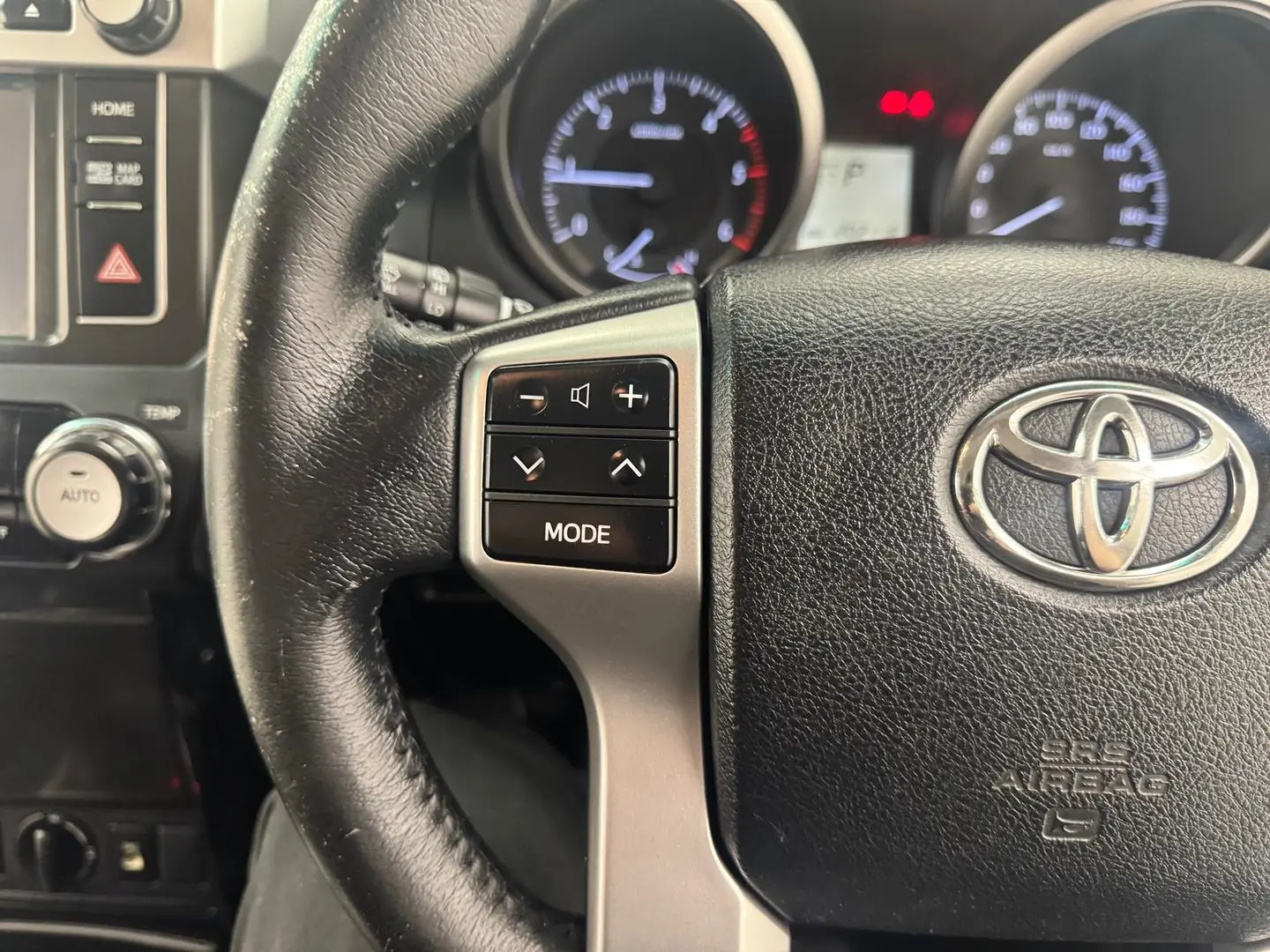 2015 Toyota Landcruiser Prado Gallery Image 18