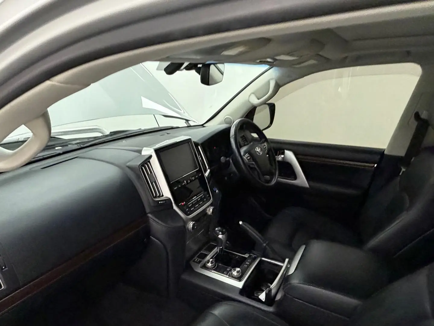 2018 Toyota Landcruiser Gallery Image 26