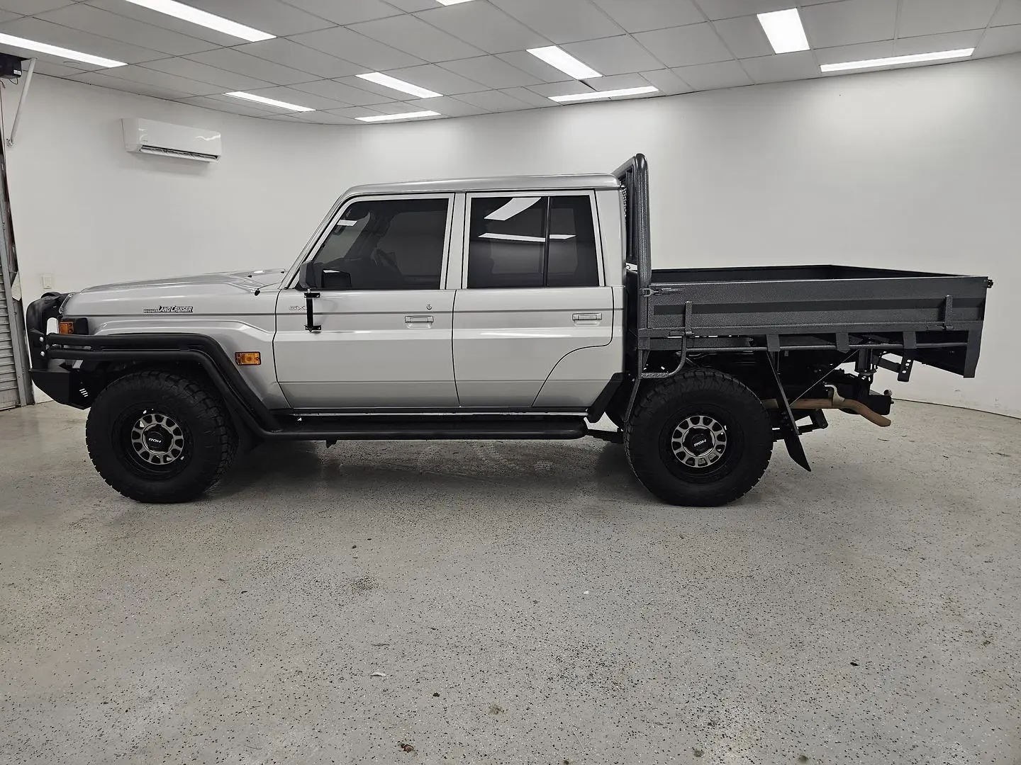 2024 Toyota Landcruiser Gallery Image 6