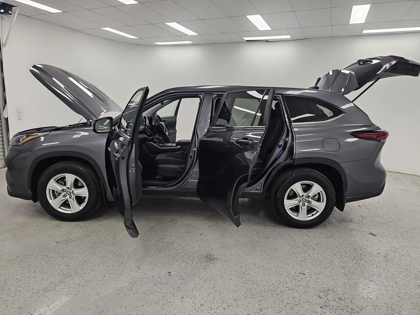 2024 Toyota Kluger Gallery Image 10