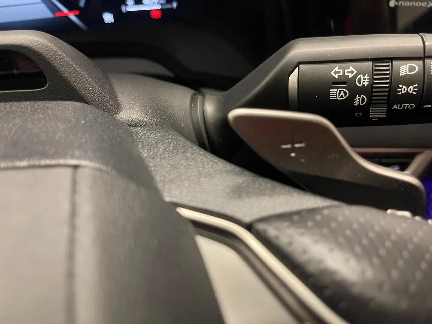 2025 Lexus RX Gallery Image 36