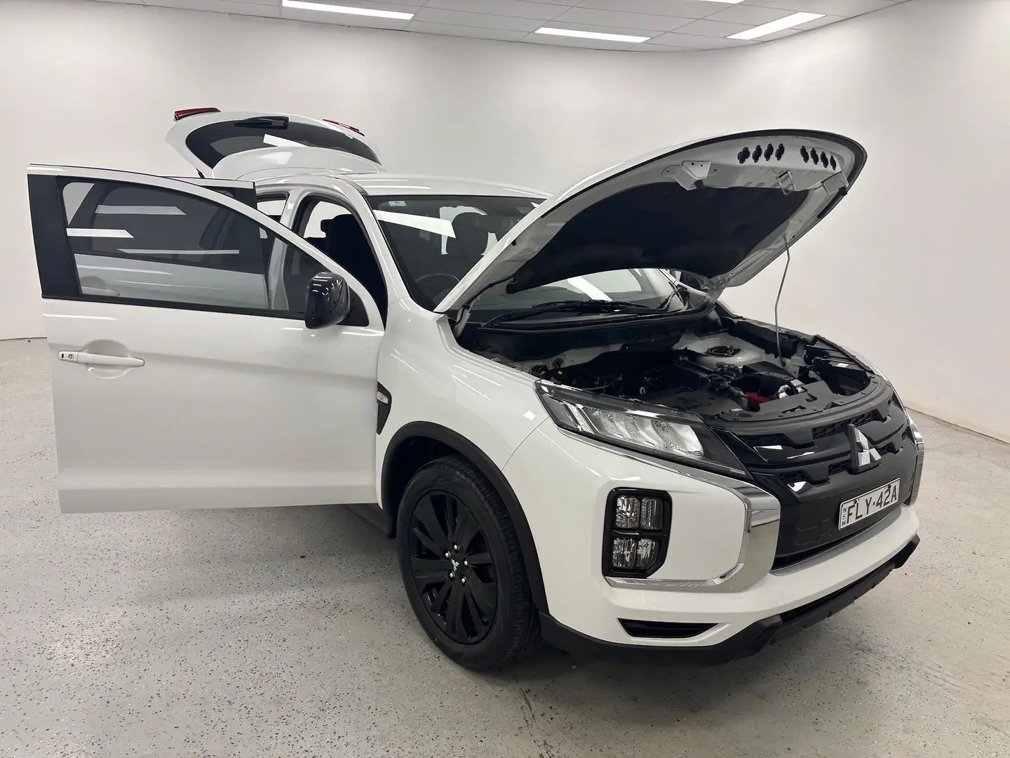 2020 Mitsubishi Asx Gallery Image 9