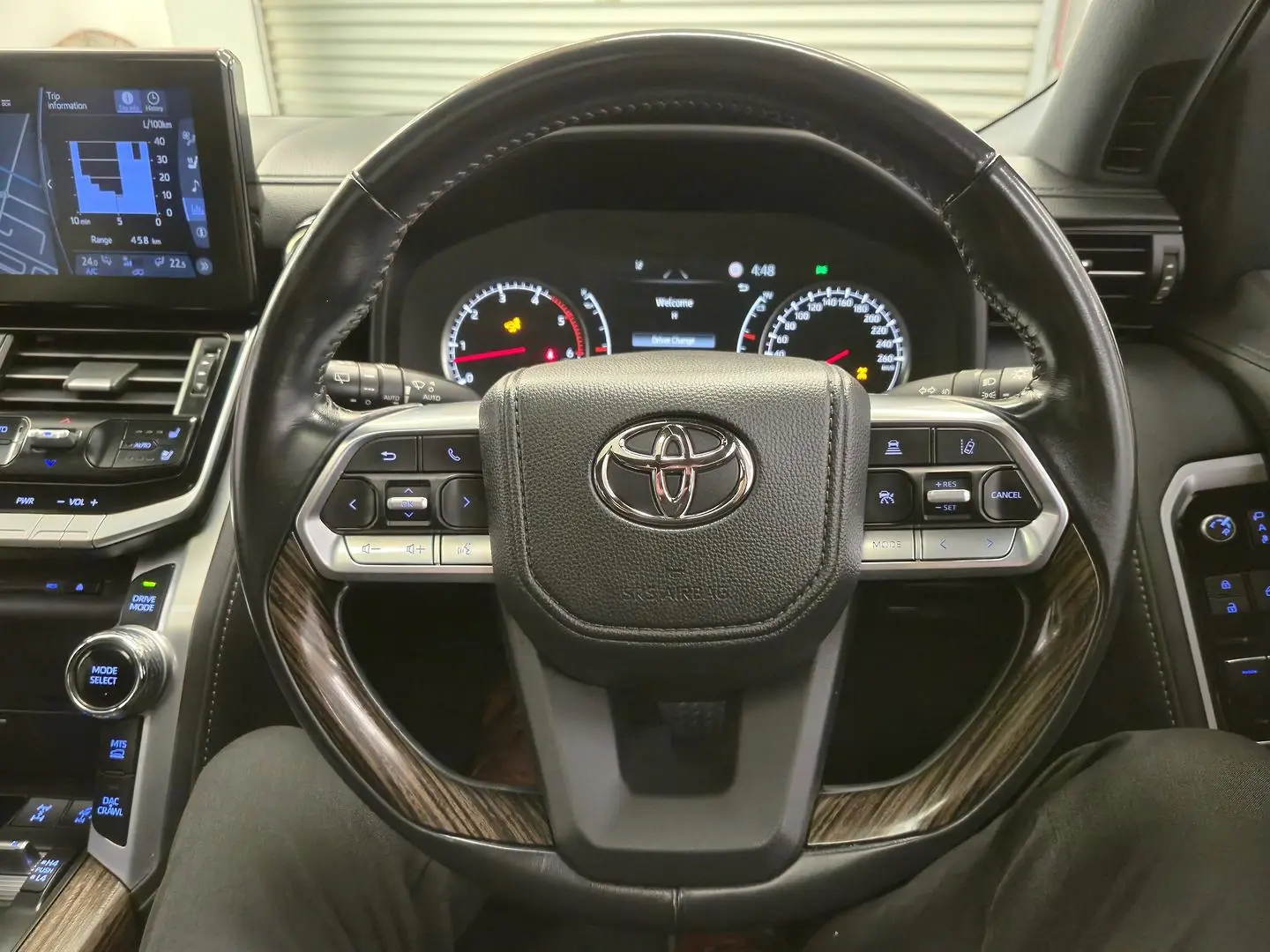 2022 Toyota Landcruiser Gallery Image 23