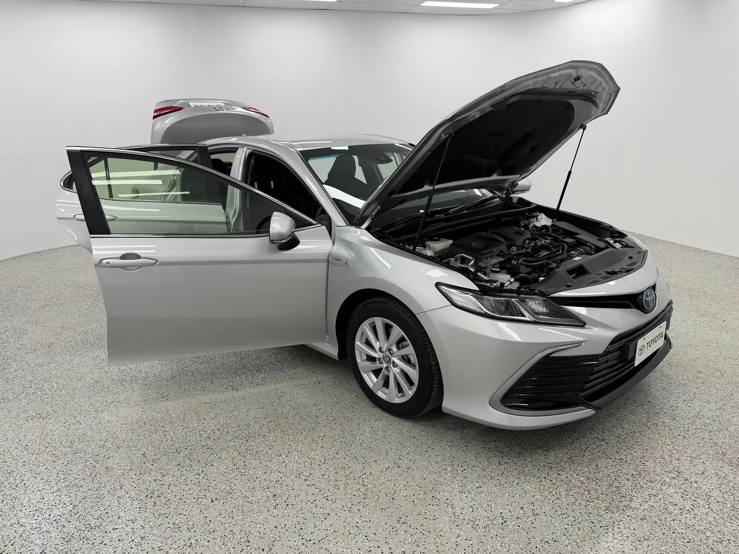 2024 Toyota Camry Gallery Image 7