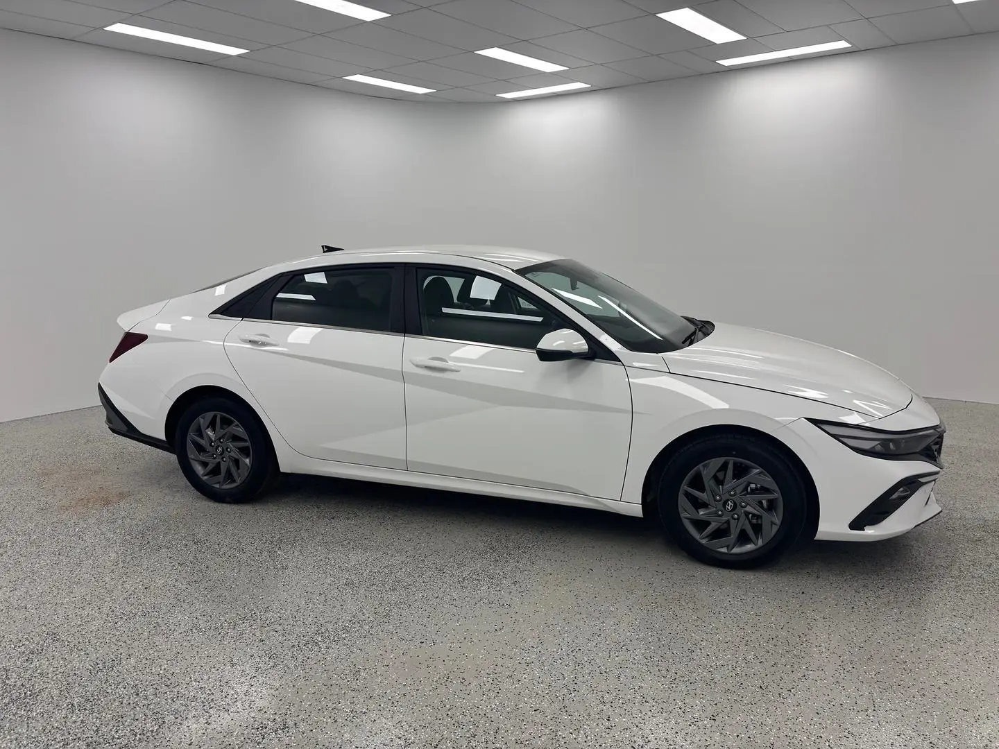 2024 Hyundai i30 Gallery Image 2