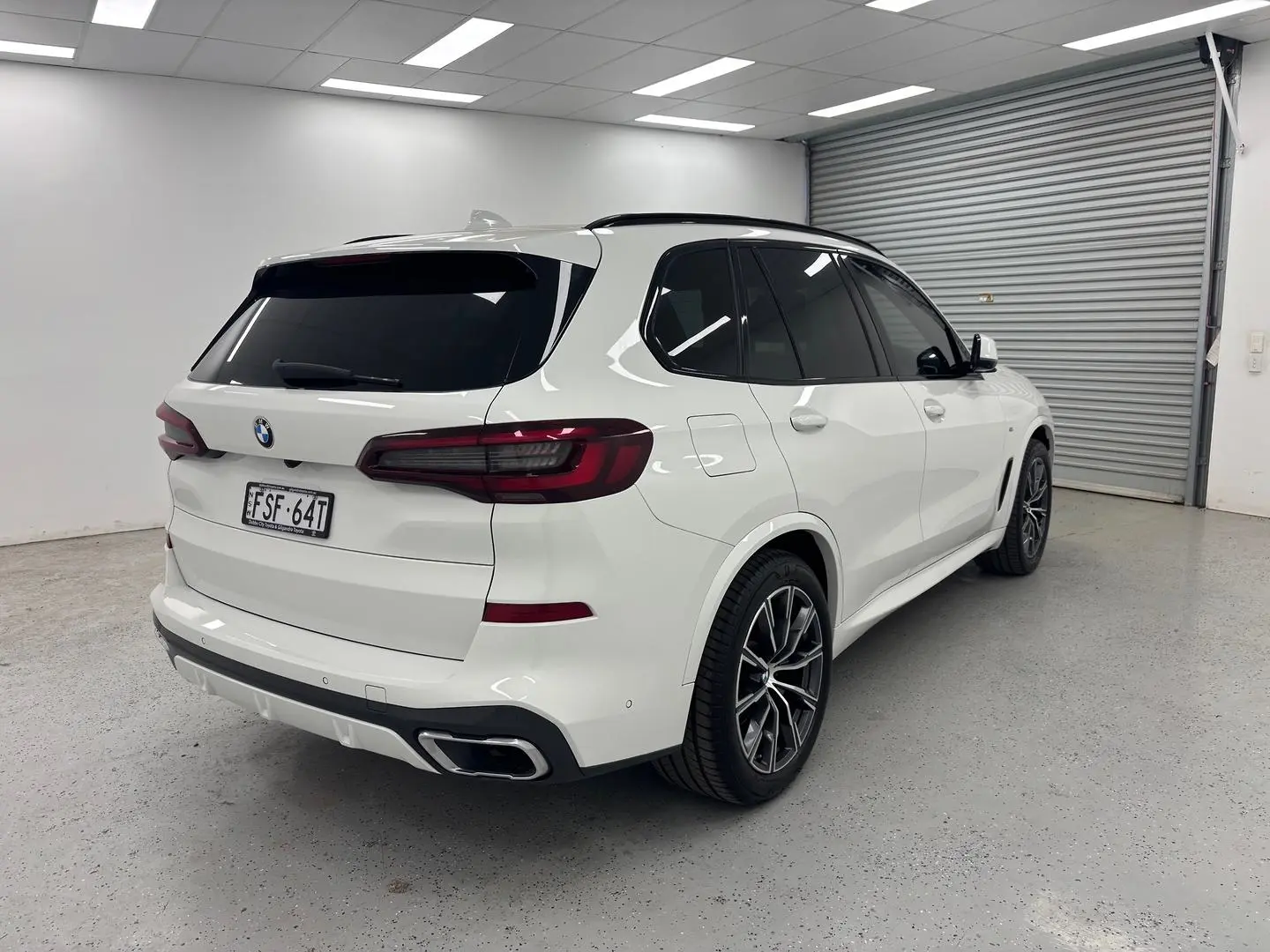 2021 BMW X5 Gallery Image 2