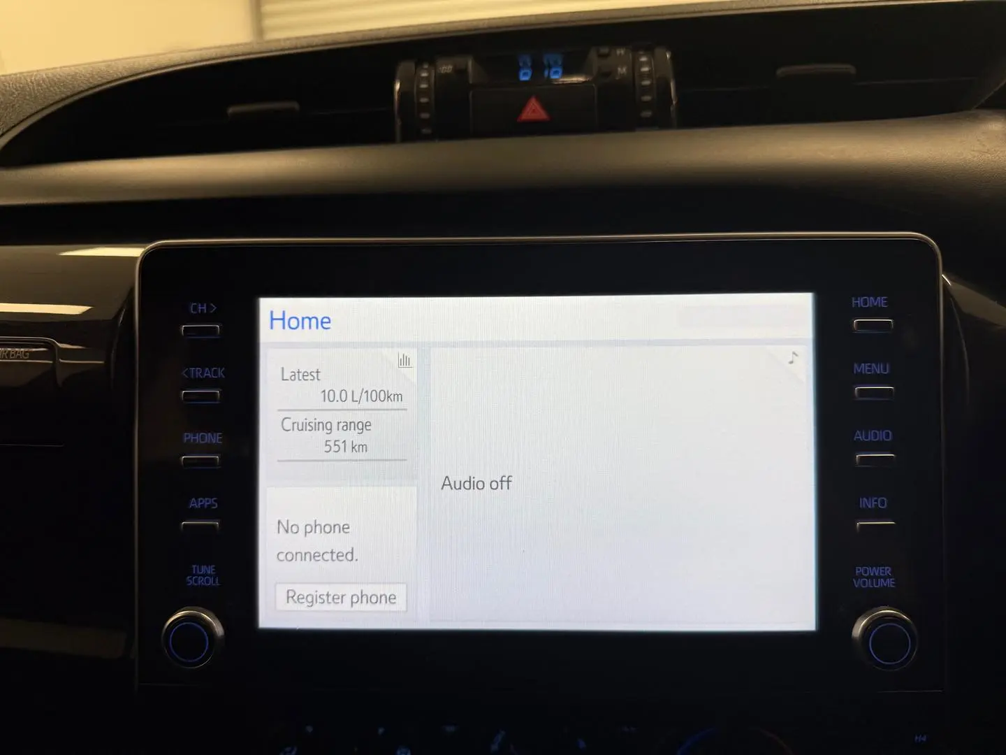2020 Toyota Hilux Gallery Image 37