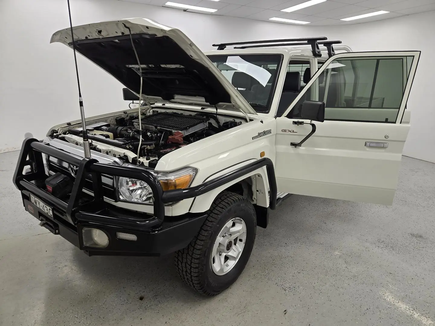 2018 Toyota Landcruiser Gallery Image 14